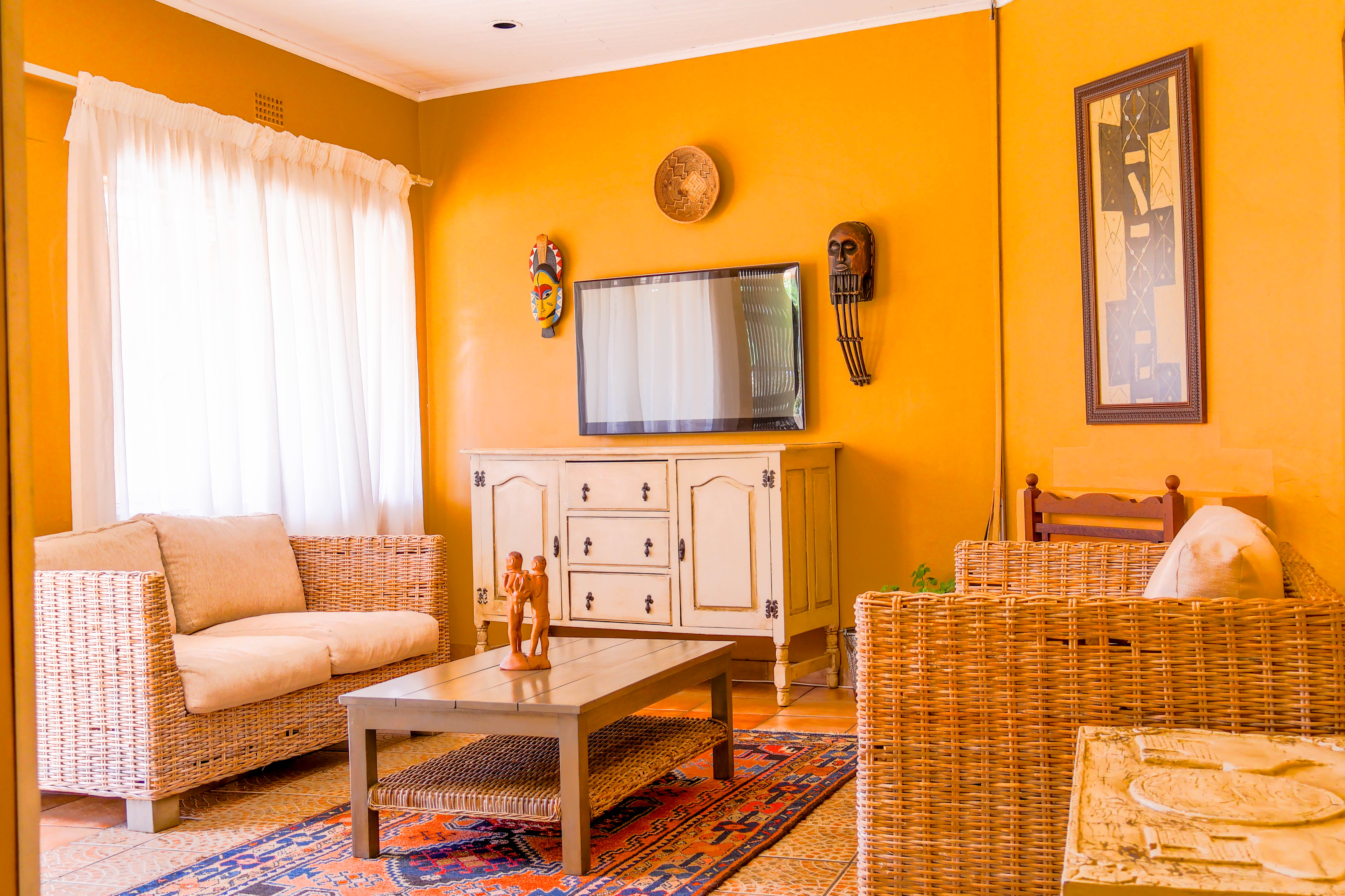 Chababa · Lounge: Chababa guest lounge at Boga Legaba